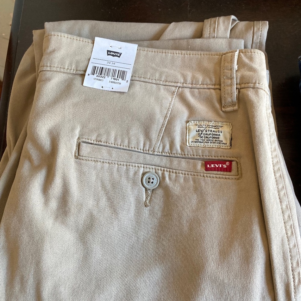 NWT Levi jeans(SOLD)